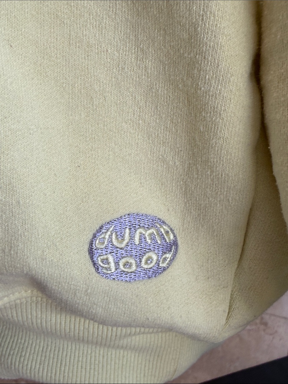 Dumbgoods Little Twin Stars Yellow Graphic Sweatshirt Womens Small - Picture 6 of 6